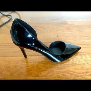 NIB Michael Kors dorsay patent heels